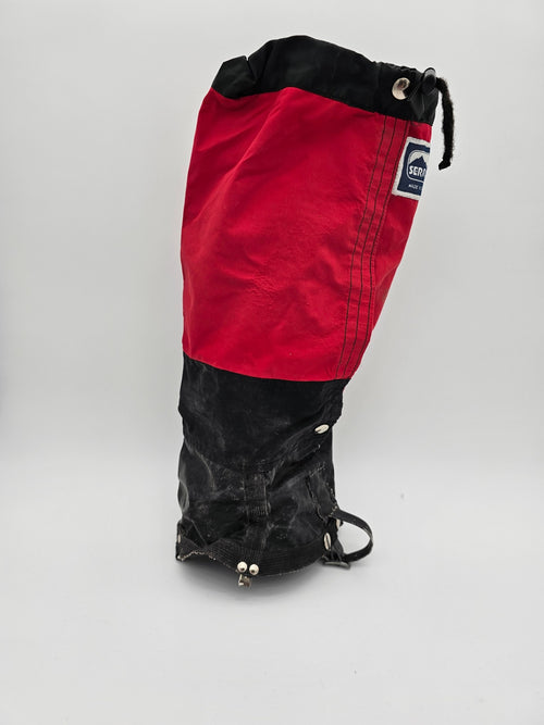 Serratus Gaiters Large Red and Black